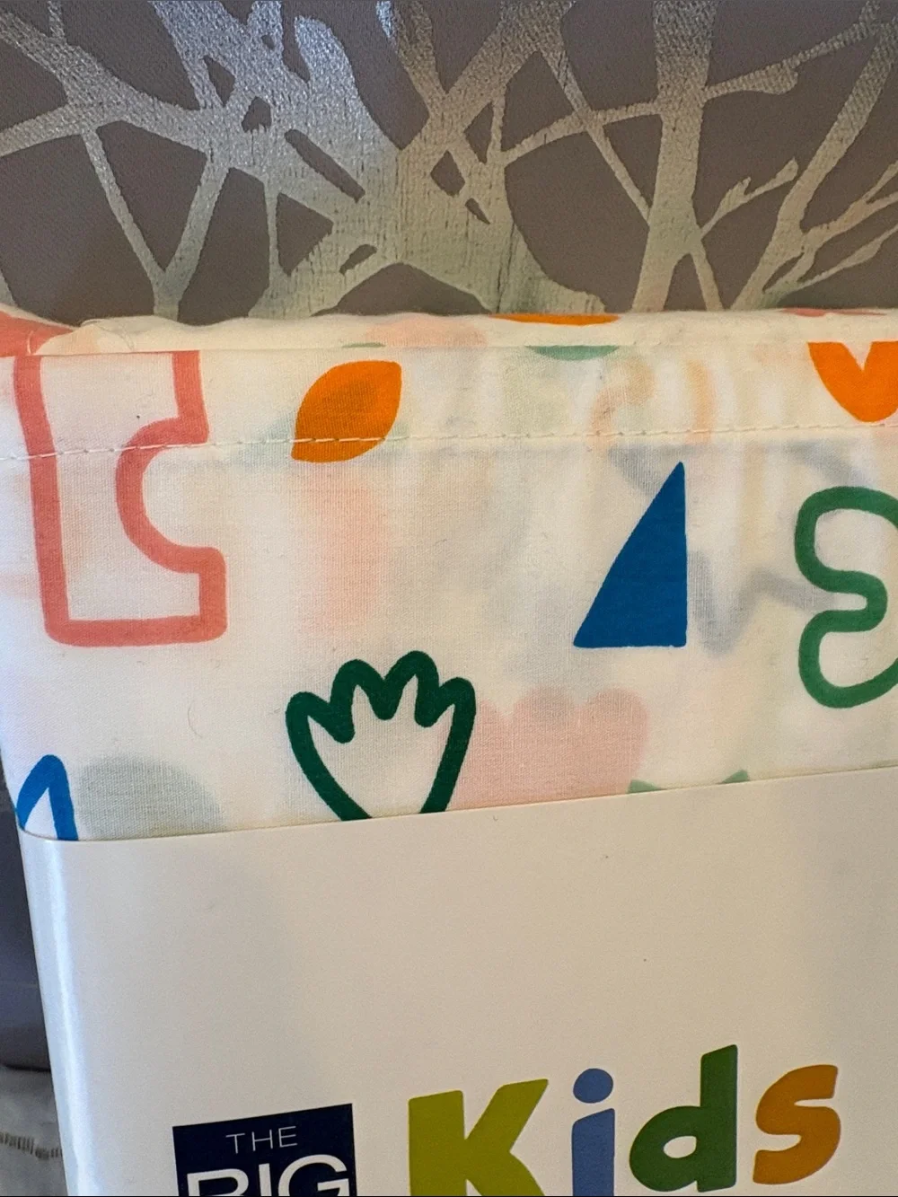 BNWT The Big One Kids Twin Sheet Set - White with Blue, Green, Orange, Accents